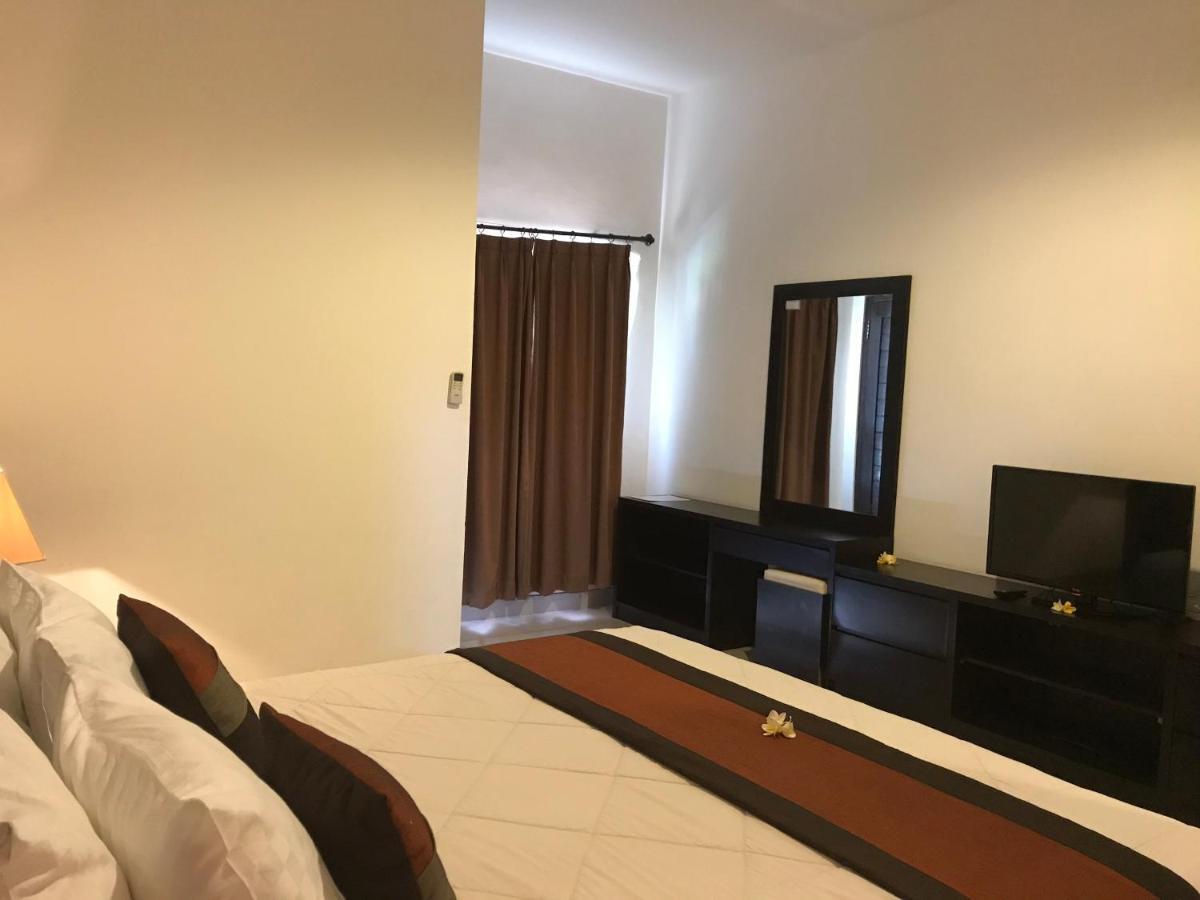 The Celuk Homestay Jimbaran  Ngoại thất bức ảnh