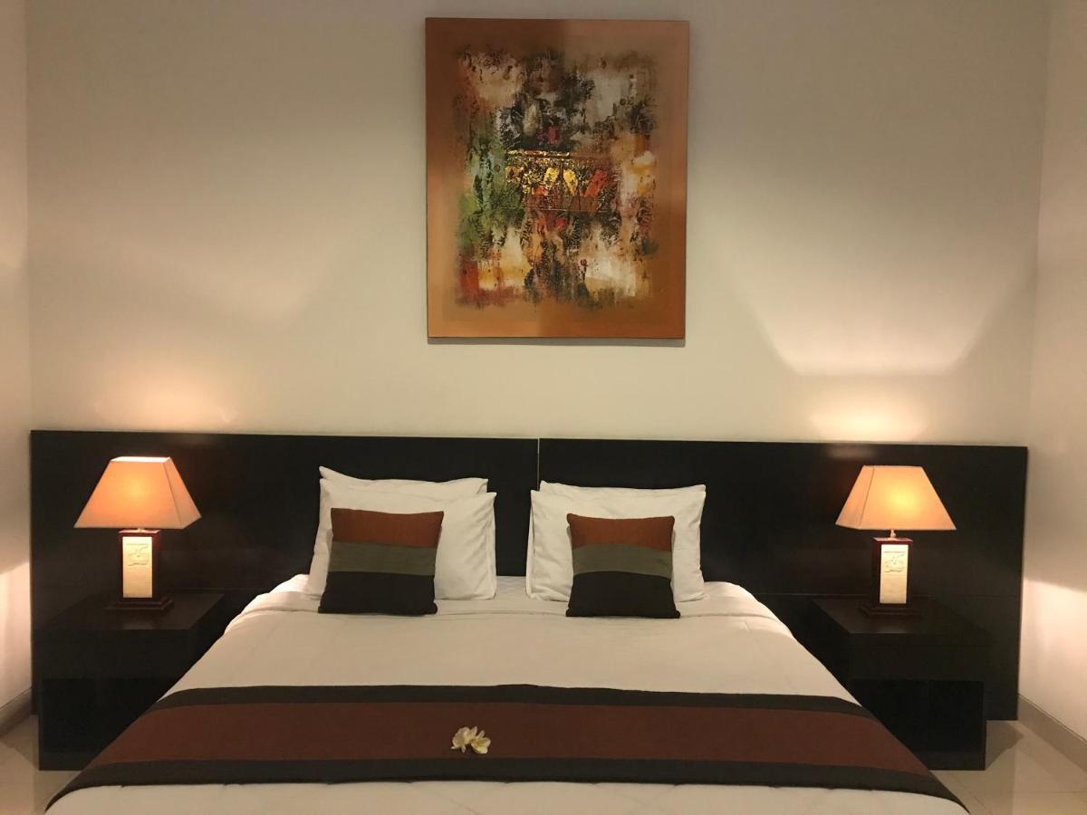 The Celuk Homestay Jimbaran  Ngoại thất bức ảnh