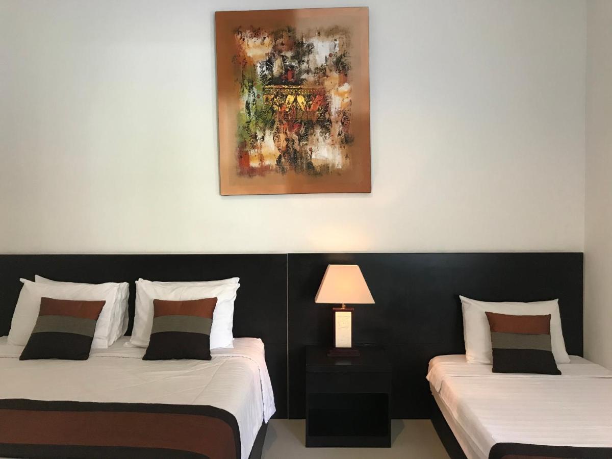 The Celuk Homestay Jimbaran  Ngoại thất bức ảnh