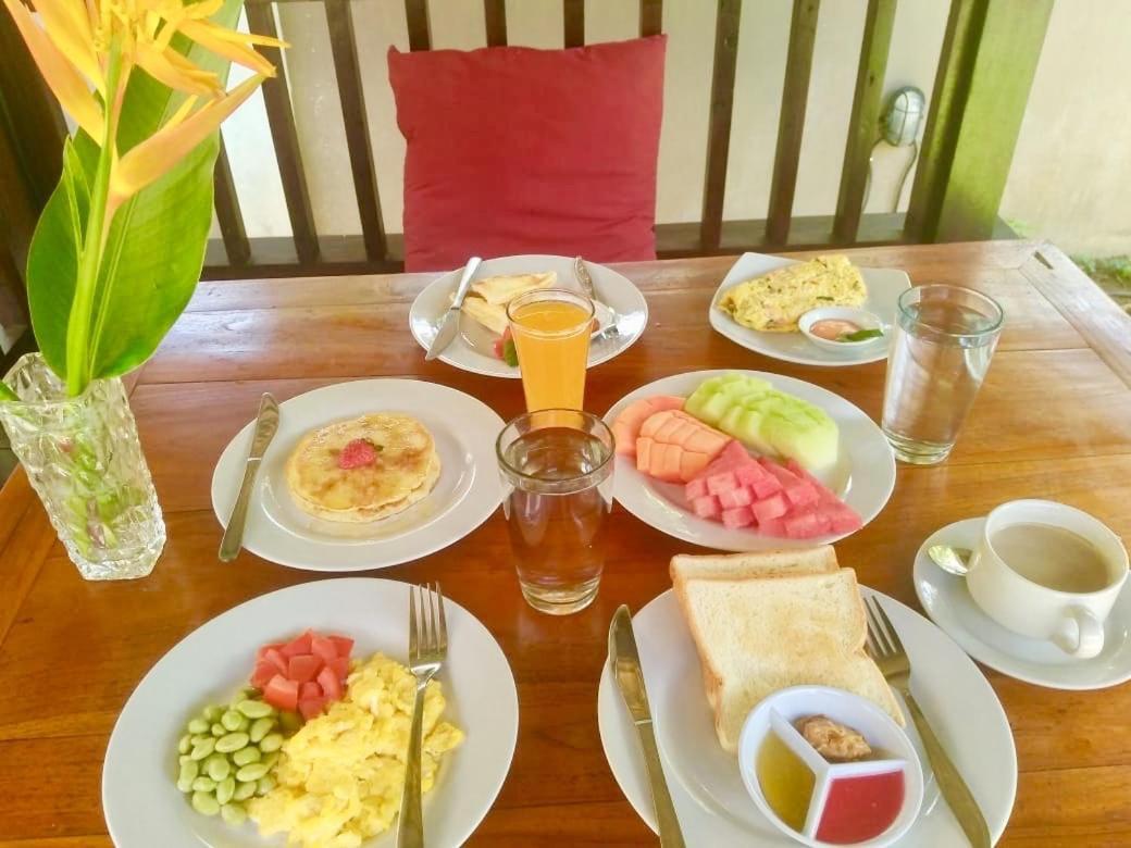 The Celuk Homestay Jimbaran  Ngoại thất bức ảnh